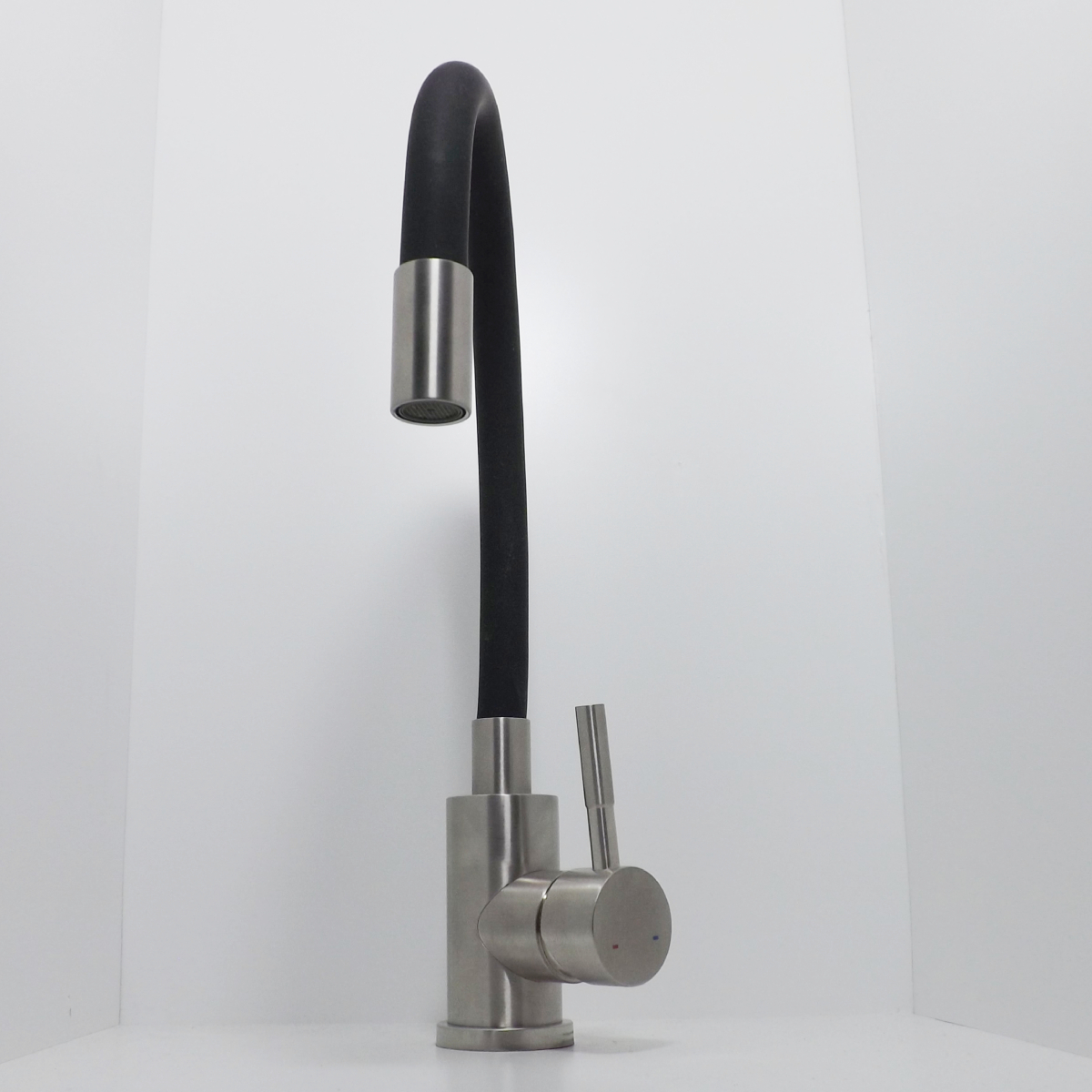 Grifo Cocina Flexible Venus Negro + Inox