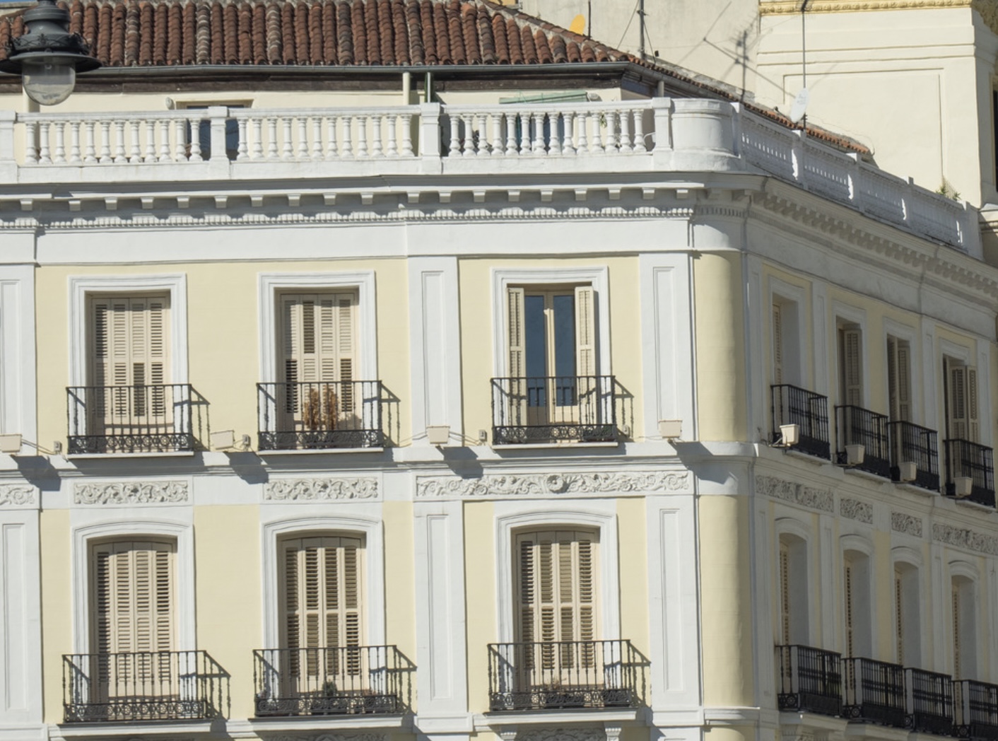 ventanas madera edificio