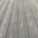 Suelo Composite WPC Modelo Encapsulado Roble Oscuro 2200x148x23mm